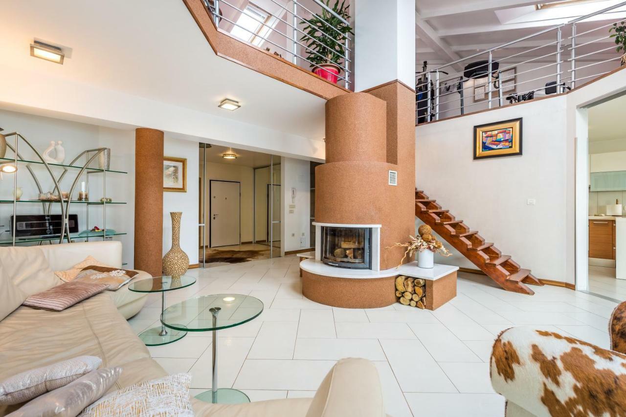 Luxury Penthouse Prestige Near The Sea Apartamento Opatija Exterior foto